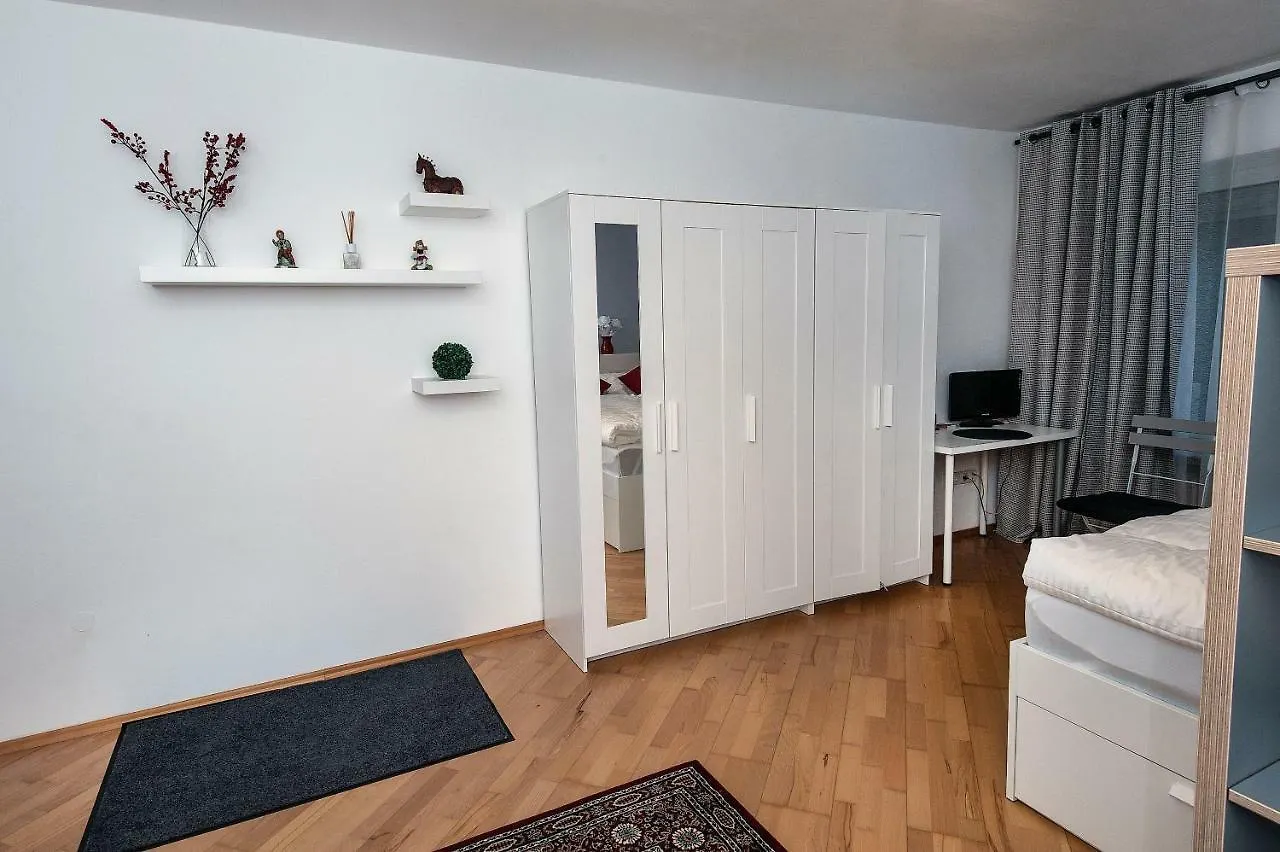 Lovely Studio In Augsburg 0*,